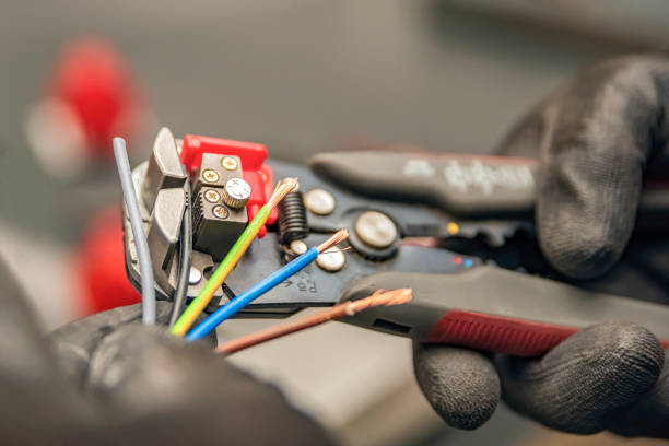 Best Commercial Electrician Services  in Mallory, WV